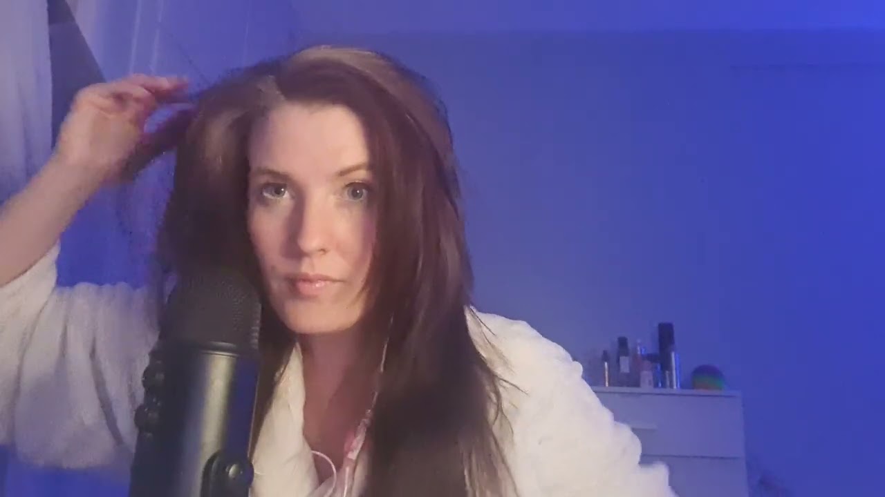 ASMR- Håller på med mitt hår tills du somnar  💤