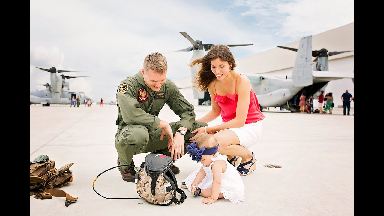 Marine Corps Homecoming - Halsmer Family