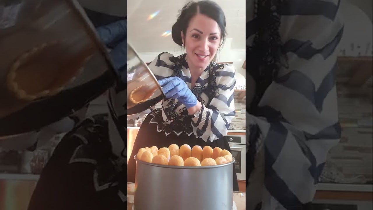 Savoiardi keksi kakku persikka, banaanilla 😋😋😋