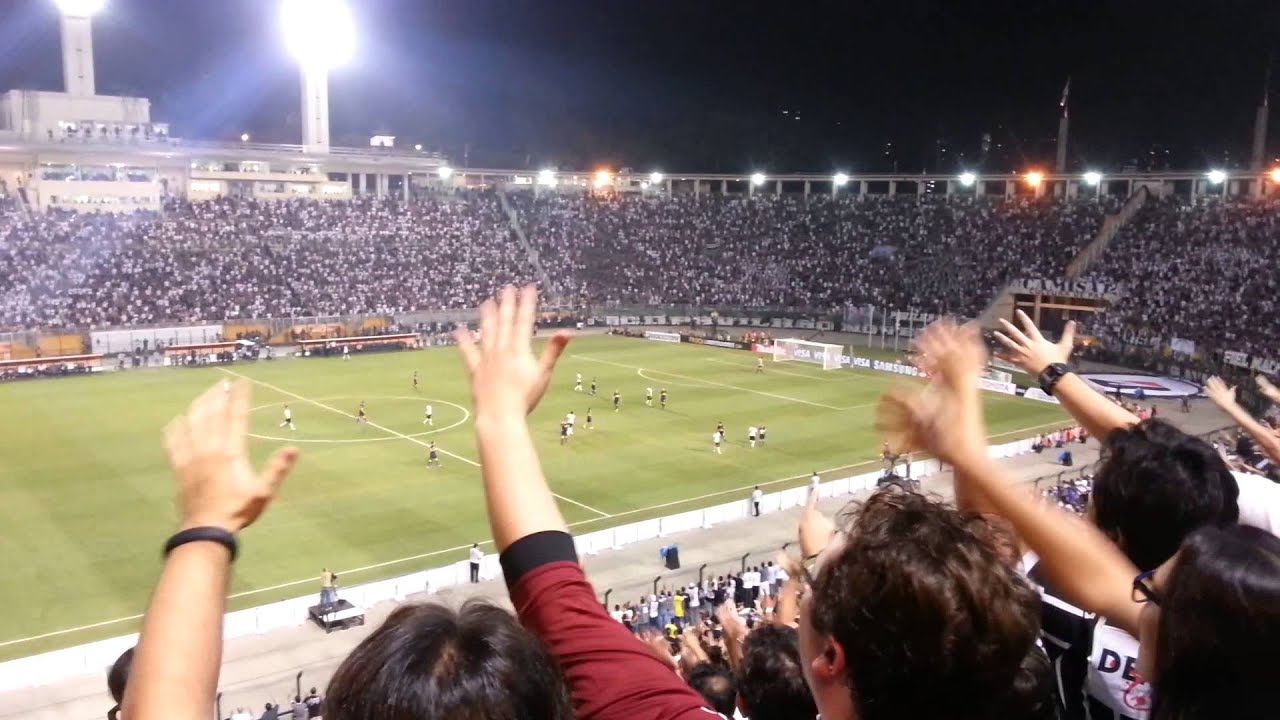 Torcida corinthiana durante o jogo Corinthians x Boca Jrs [2013-05-15]