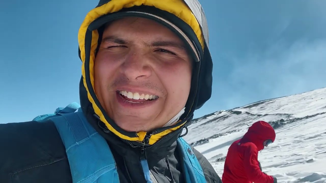 Sciare in Sicilia tra lava e mare con Hervé Barmasse 🌋⛷️