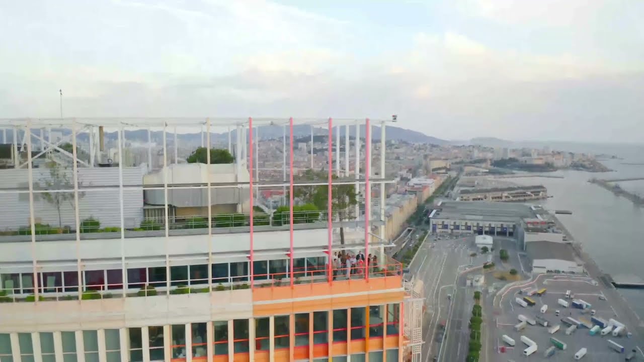 Sky Center vue ext&eacute;rieure