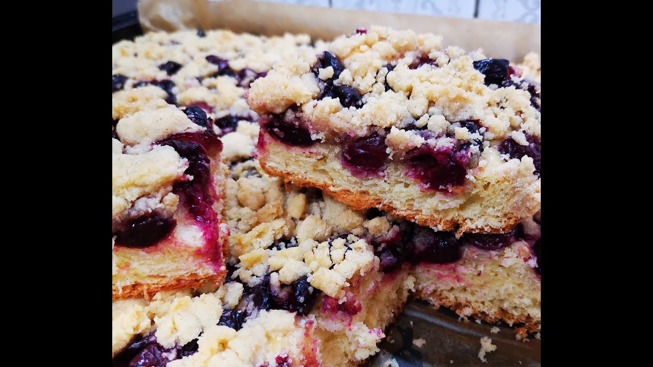 Cherry Streusel Cake - Kirschstreuselkuchen