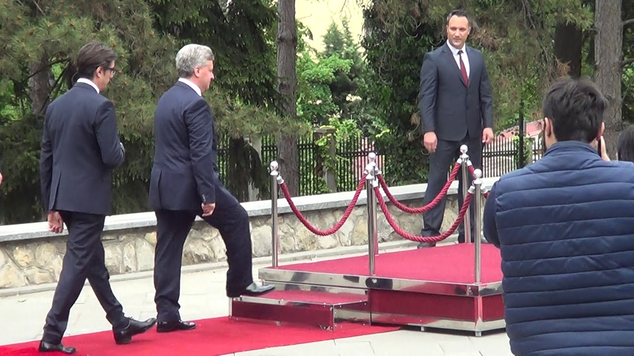 Gjorgje Ivanov Hands Over Presidency to Stevo Pendarovski