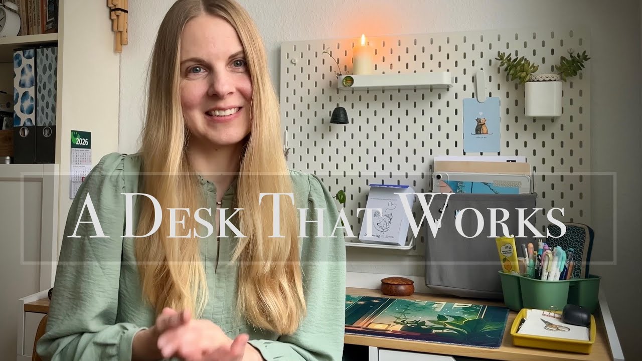 My Desk Tour | Finding Balance Between Minimalism and Maximalism