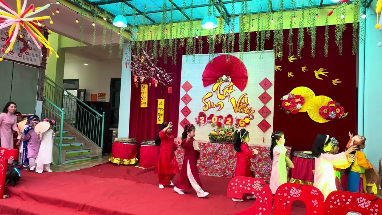 Tiết mục biểu diễn thời trang 