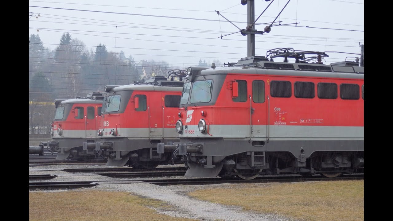 Als sich in Mürzzuschlag noch fleißig die Lokomotiven der Reihe 1142 tummelten...