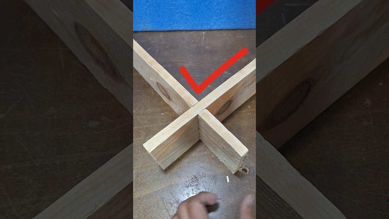 THE HALF LAP JOINT | BASIC WOOD JOINTS #howto #diy #woodworking #carpentry #tutorial #youtubeshorts