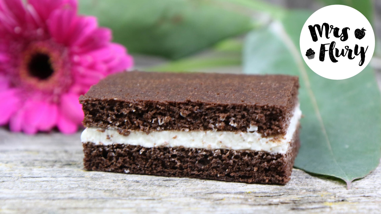 Protein Milchschnitte low carb, gesundes Rezept, ohne Zucker und ohne Mehl backen