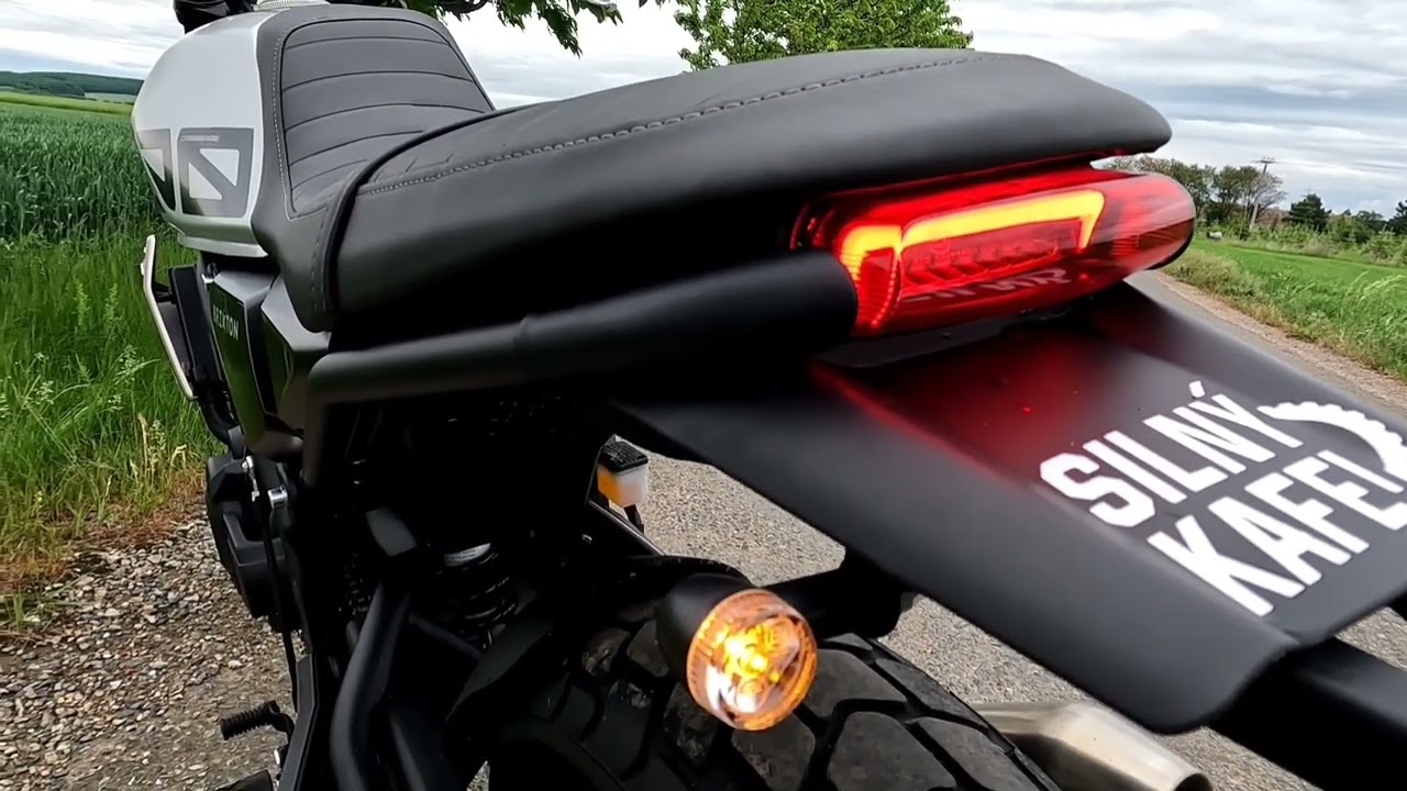 miniRECENZE Brixton Crossfire 500X