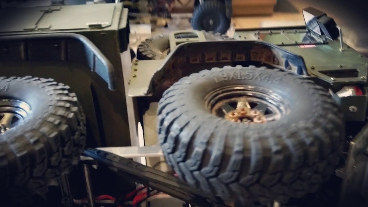 Axial SCX10 8x8 build