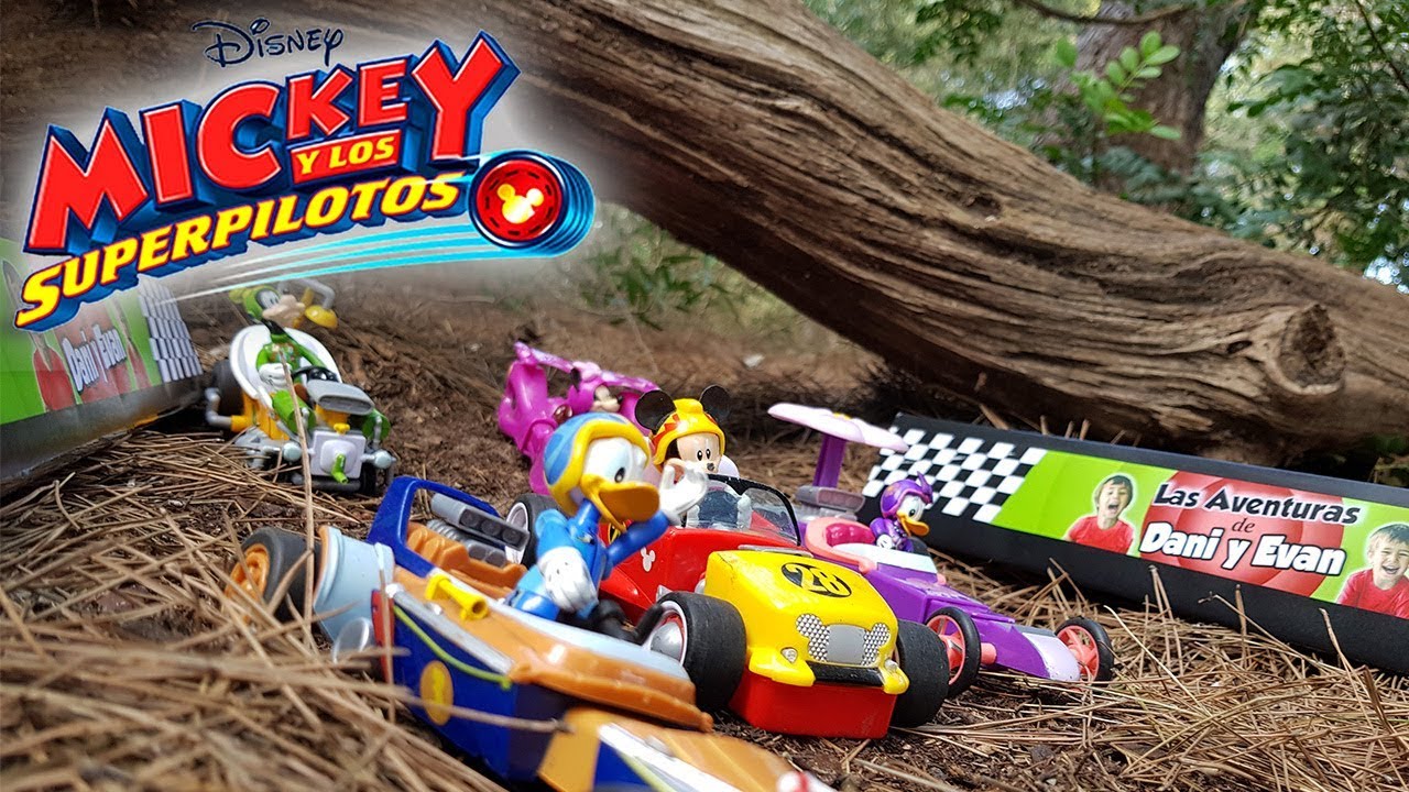 Juguetes MICKEY Y LOS SUPER PILOTOS CARRERA DEL BOSQUE Disney Junior MICKEY AND THE ROADSTER RACERS