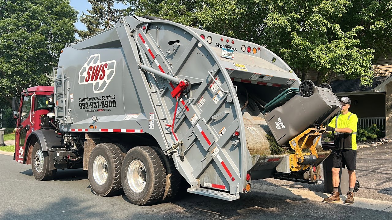 Suburban Waste Services: Mack LR McNeilus Rear Loader