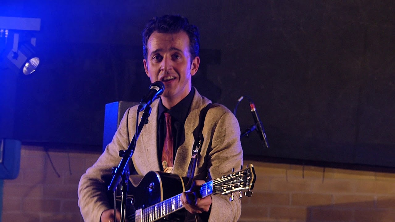 Marcel Riesco & the Runawayz sing Roy Orbison's 