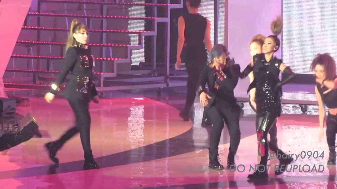 [HD Fancam] 111129 2NE1 Lonely + I Am The Best