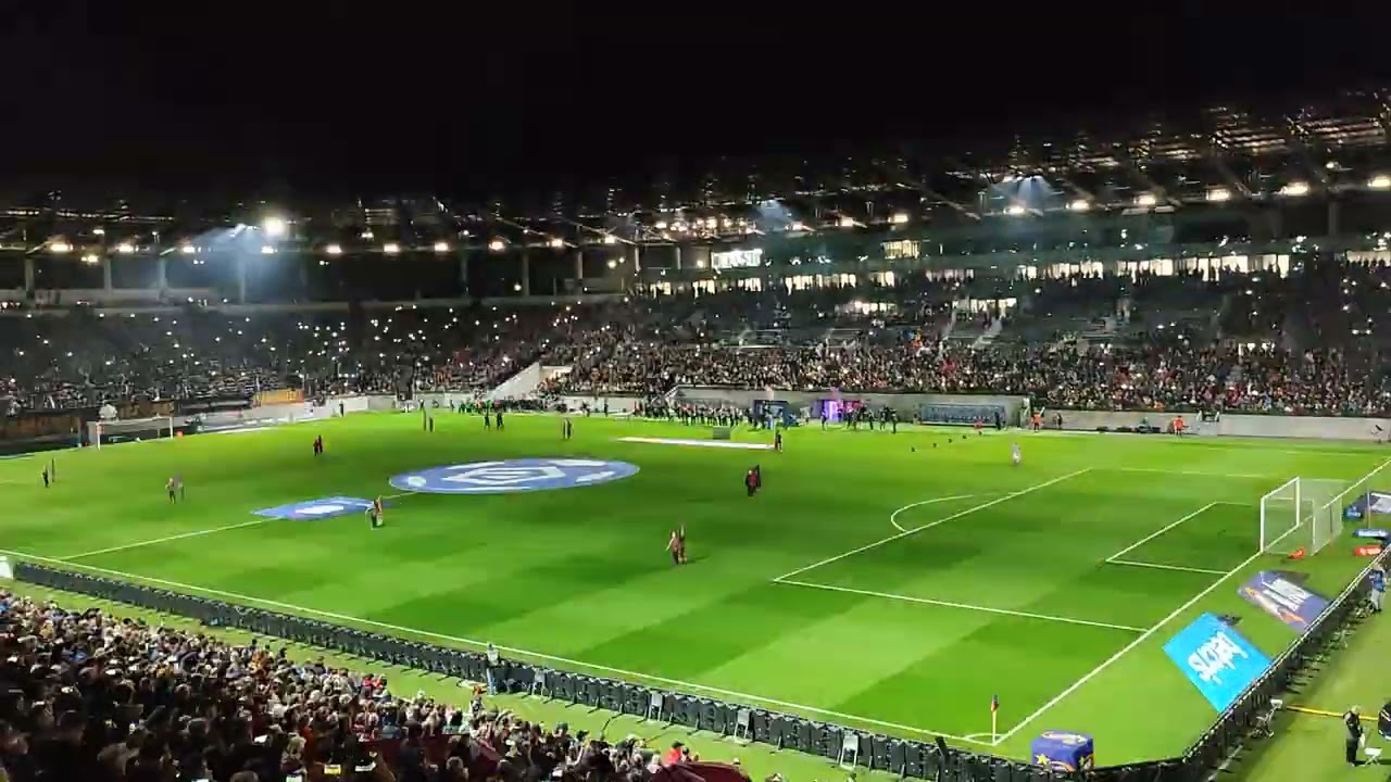 Otwarcie stadionu Pogoni Szczecin - gra świateł