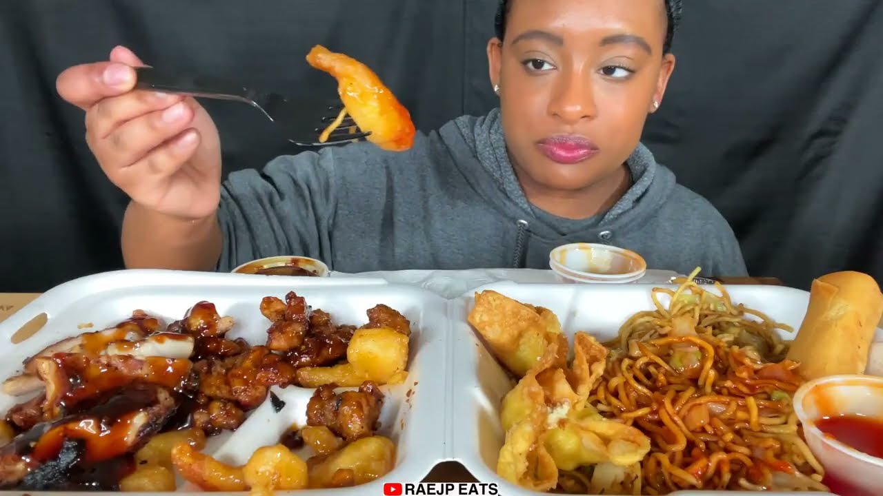 MUKBANG EATING CHINESE FOOD PANDA EXPRESS ORANGE CHICKEN HONEY SHRIMP LO MEIN ASMR 먹방 REAL SOUND