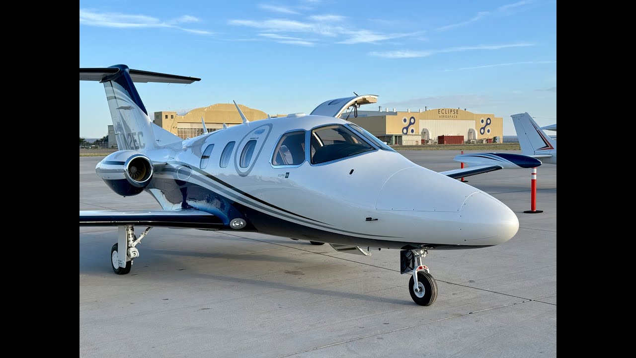 Eclipse 500   Eclipse 550 KFMY Take off