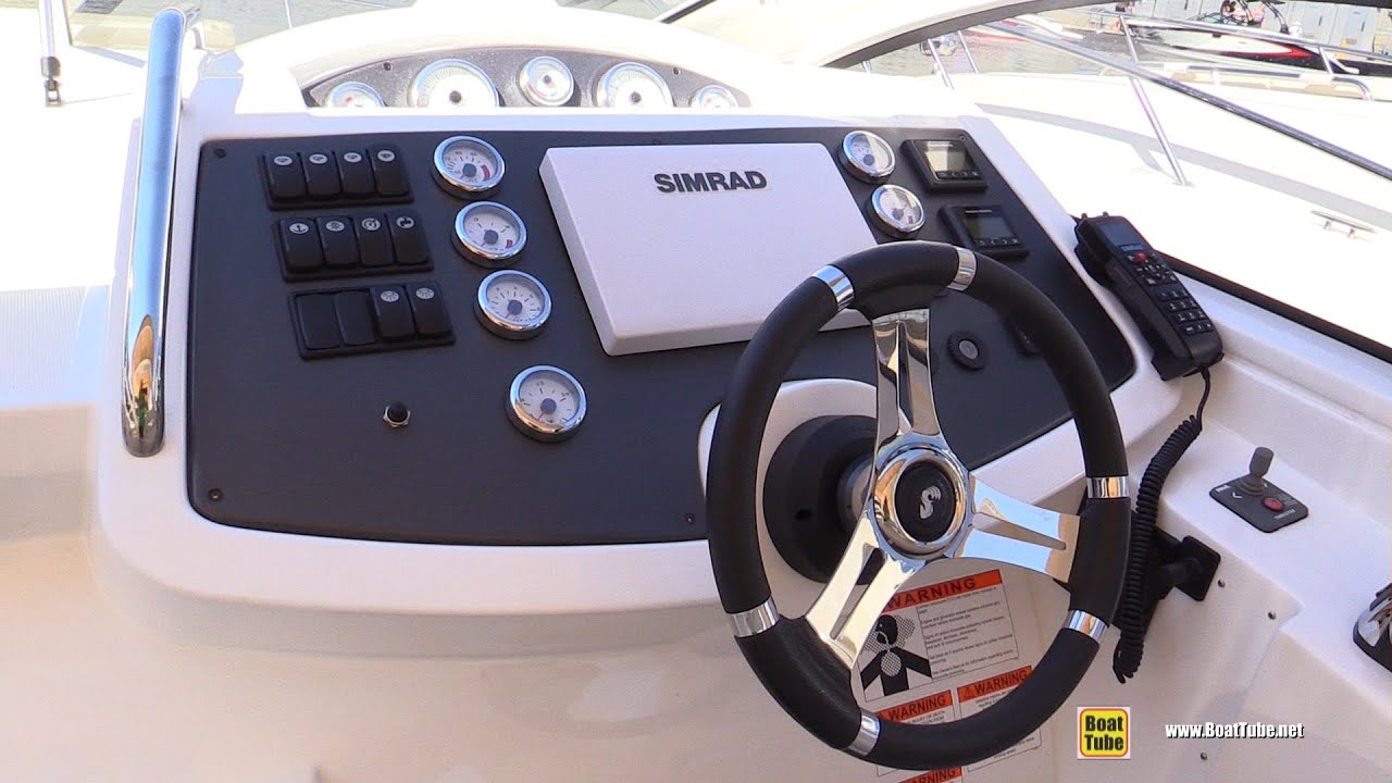 2015 Beneteau Gran Turismo 35 Motor Yacht - Walkaround - 2015 Montreal In Water Boat Show