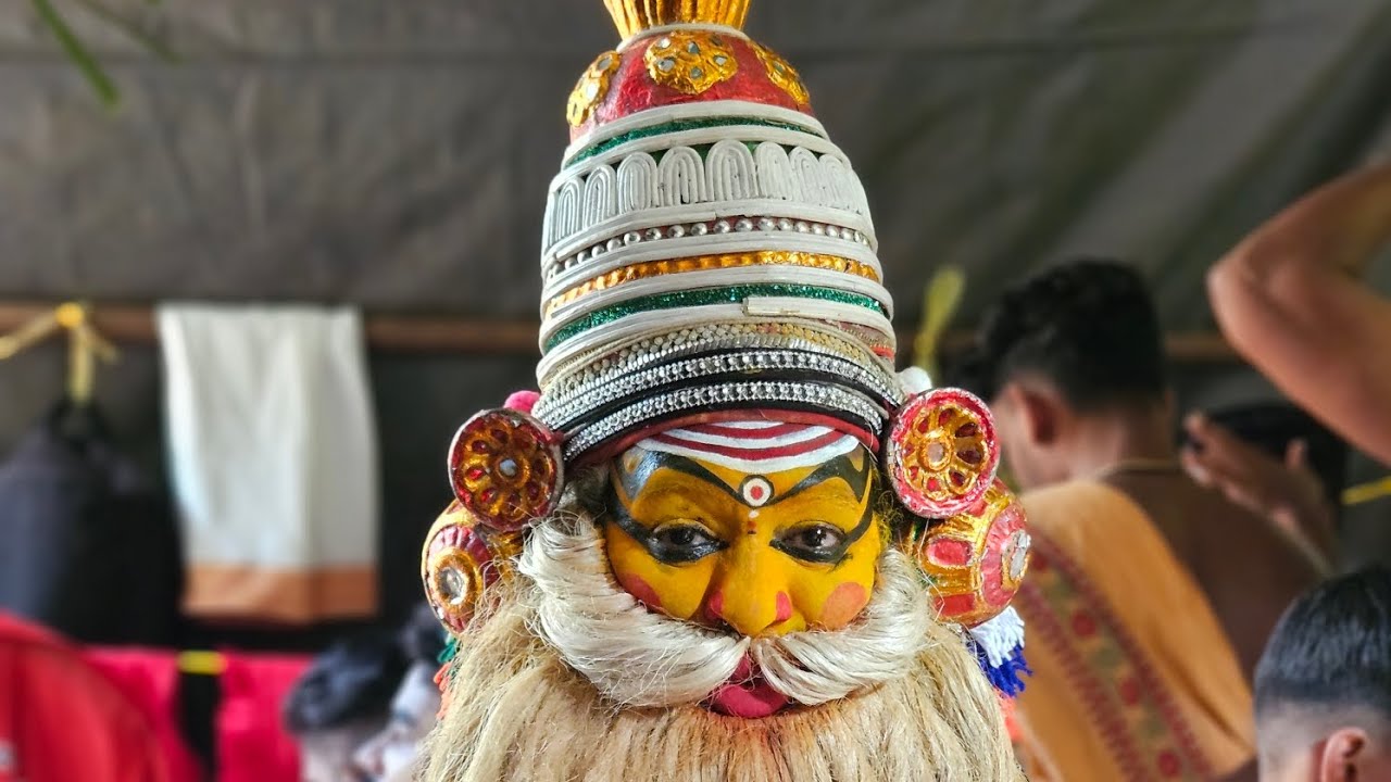 ഗുരു മുത്തപ്പൻ വെള്ളാട്ട് | മക്കാട്ട് കുഴിക്കണ്ടതിൽ കാവ് കൂടത്തുംപാറ | #Thirayattam2026 #thira 
