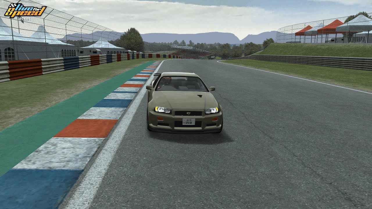 Live for Speed S3 Mods #576 - GOD FOOT on Aston Historic Reverse