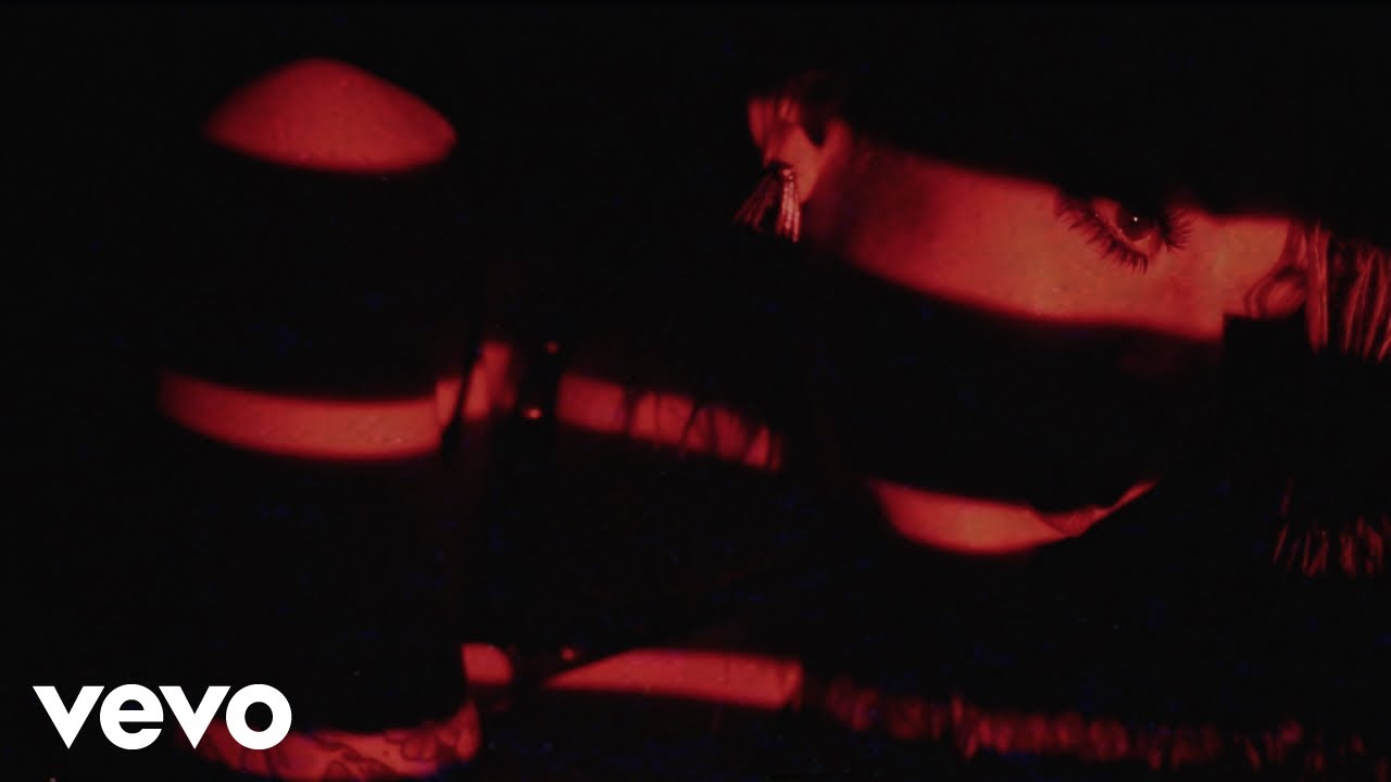 LEXXE - Drink Me