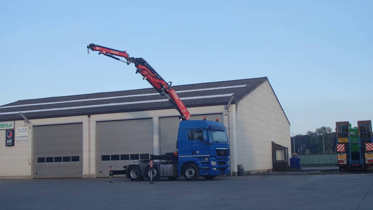 MAN TGX 26.440 with FASSI F360 Crane