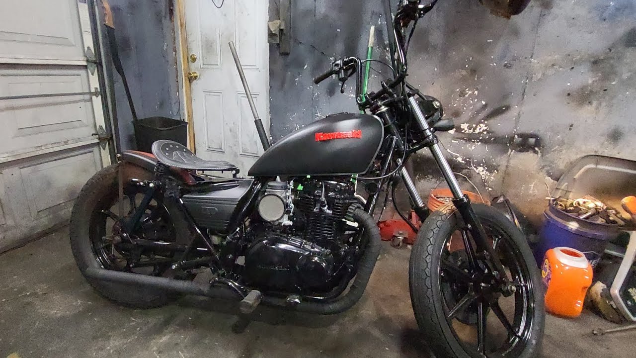 1980 Kawasaki KZ440LTD KZ440 LTD bobber build Single carb conversion 