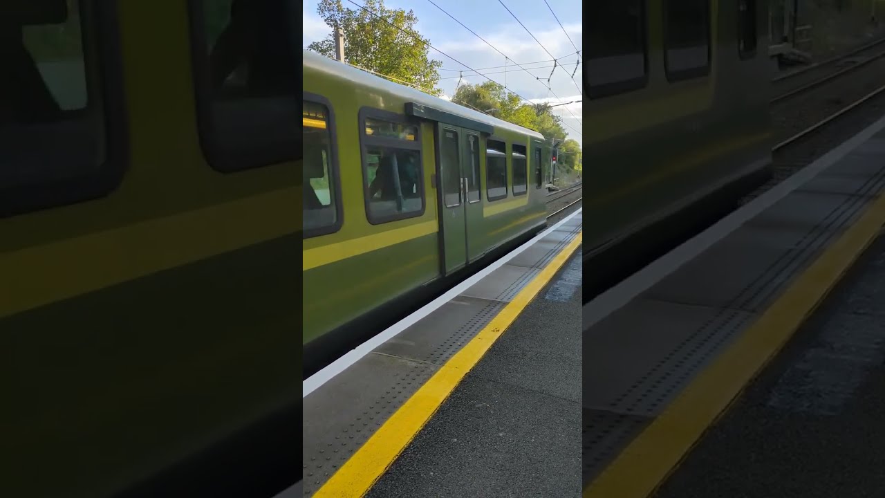 8122 Class DART Train for Howth at Harmonstown 