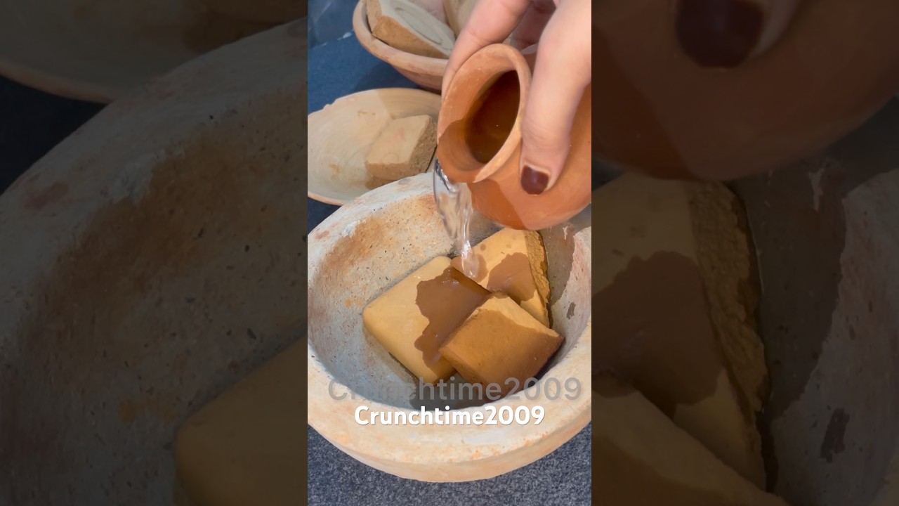 #satisfying #asmr #crushing #clay #satisfyingvideo #asmrsounds #claypot #youtubeshorts #shorts