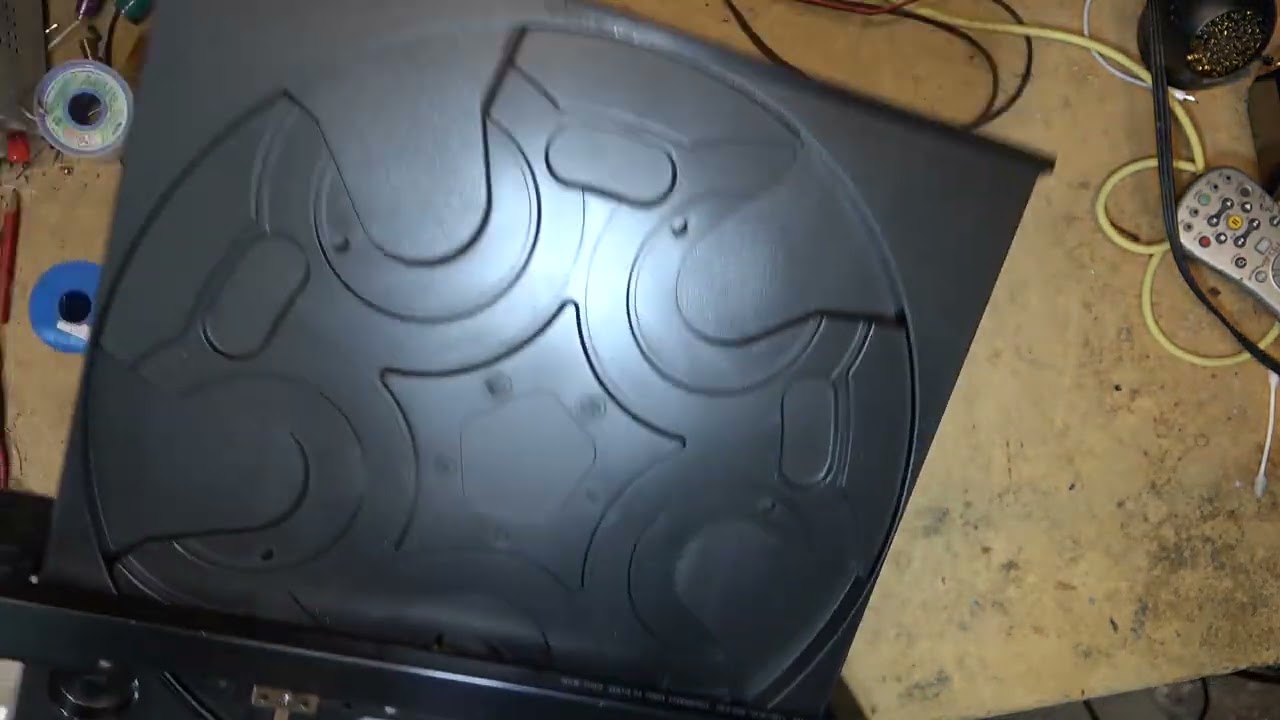 Yamaha CDC645 5 minute belt replacment