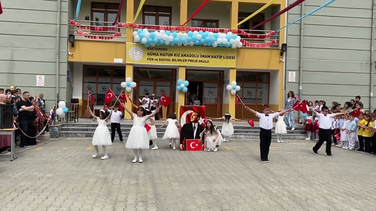 23 Nisan Gösterimiz Ben Türk Çocuğuyum&Genç Türk Marşı