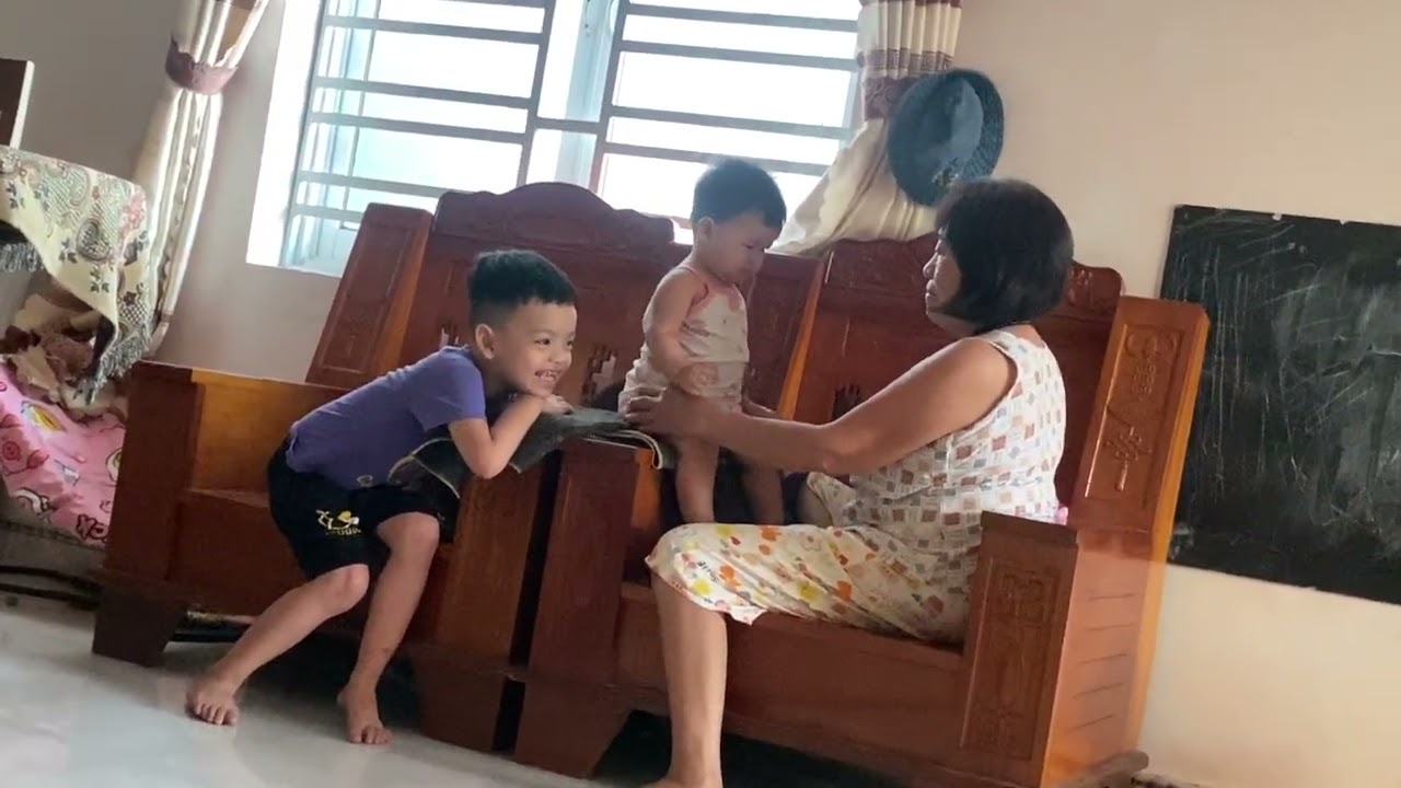 Đăng để sau này mấy bọn nhỏ lớn lên xem lại lúc nhỏ p1