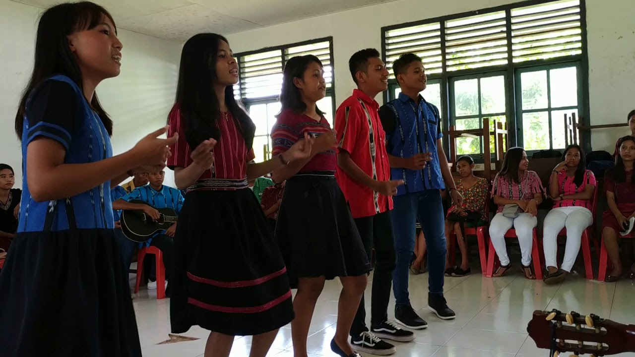 Vocal Group SMA N 1 Tanimbar Selatan Dengan Lagu Bulan Odir Aransemen lagu Tanah Wolio