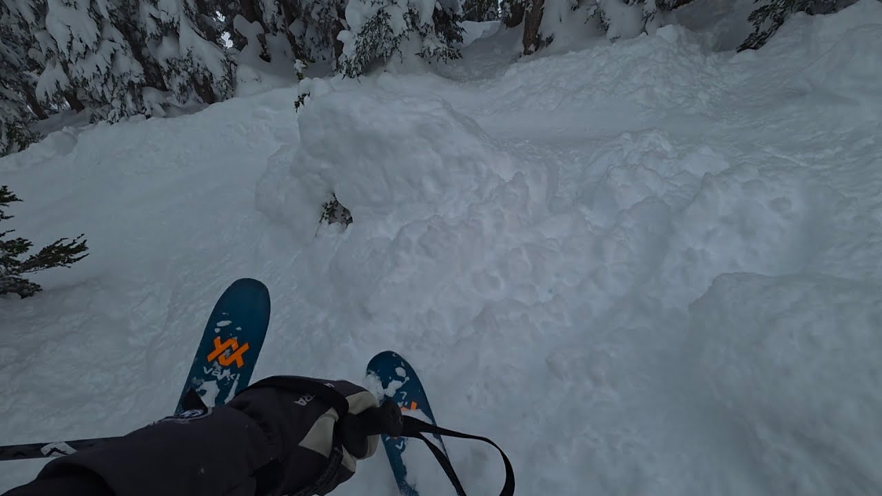 Skiing at Kirkwood resort CA USA 🎿 Cornice express lift then Chamoix | 🙏 PLZ 🙏 LIKE 🙏 SUB 🙏 SHARE 🙏