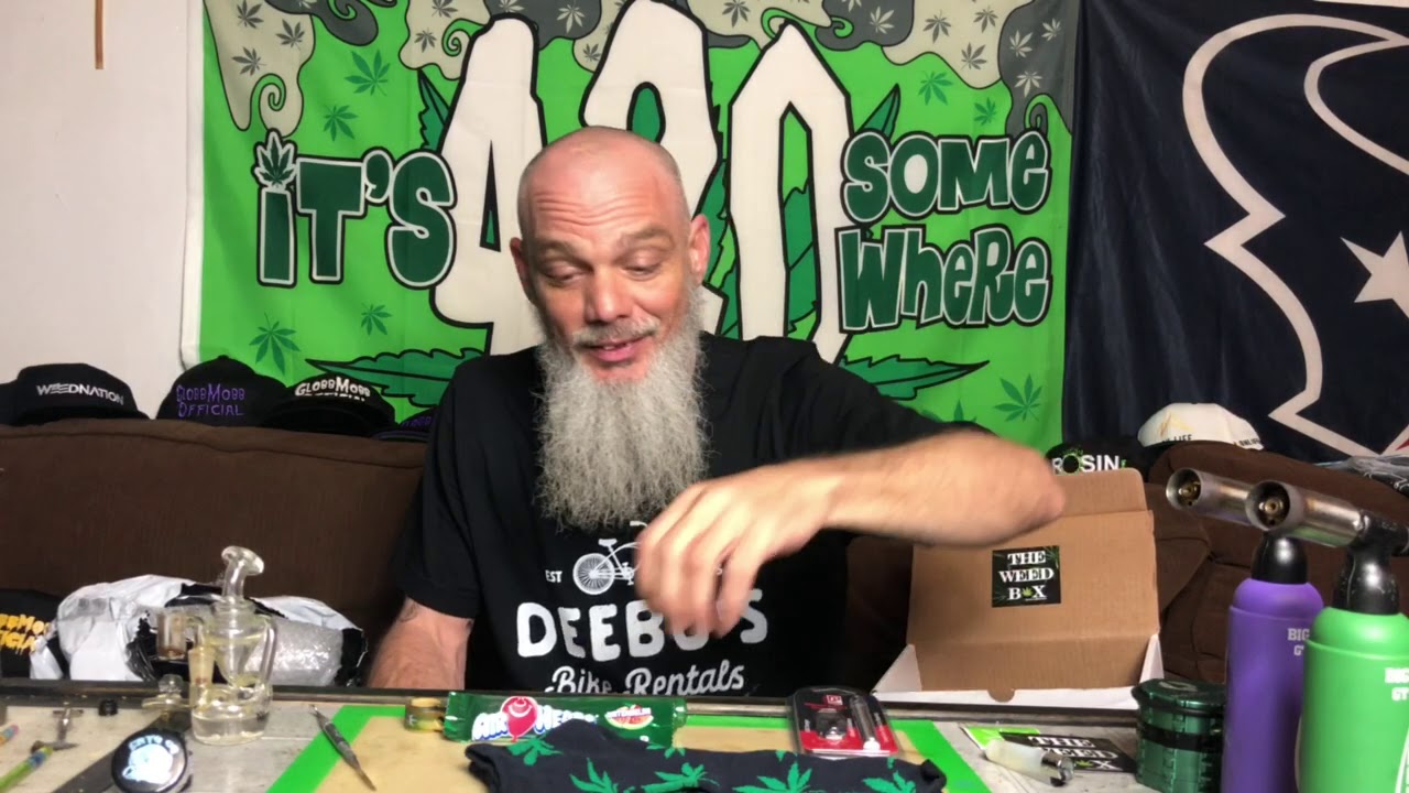 THE WEED BOX&mdash; MARCH 2019 MEGABOX