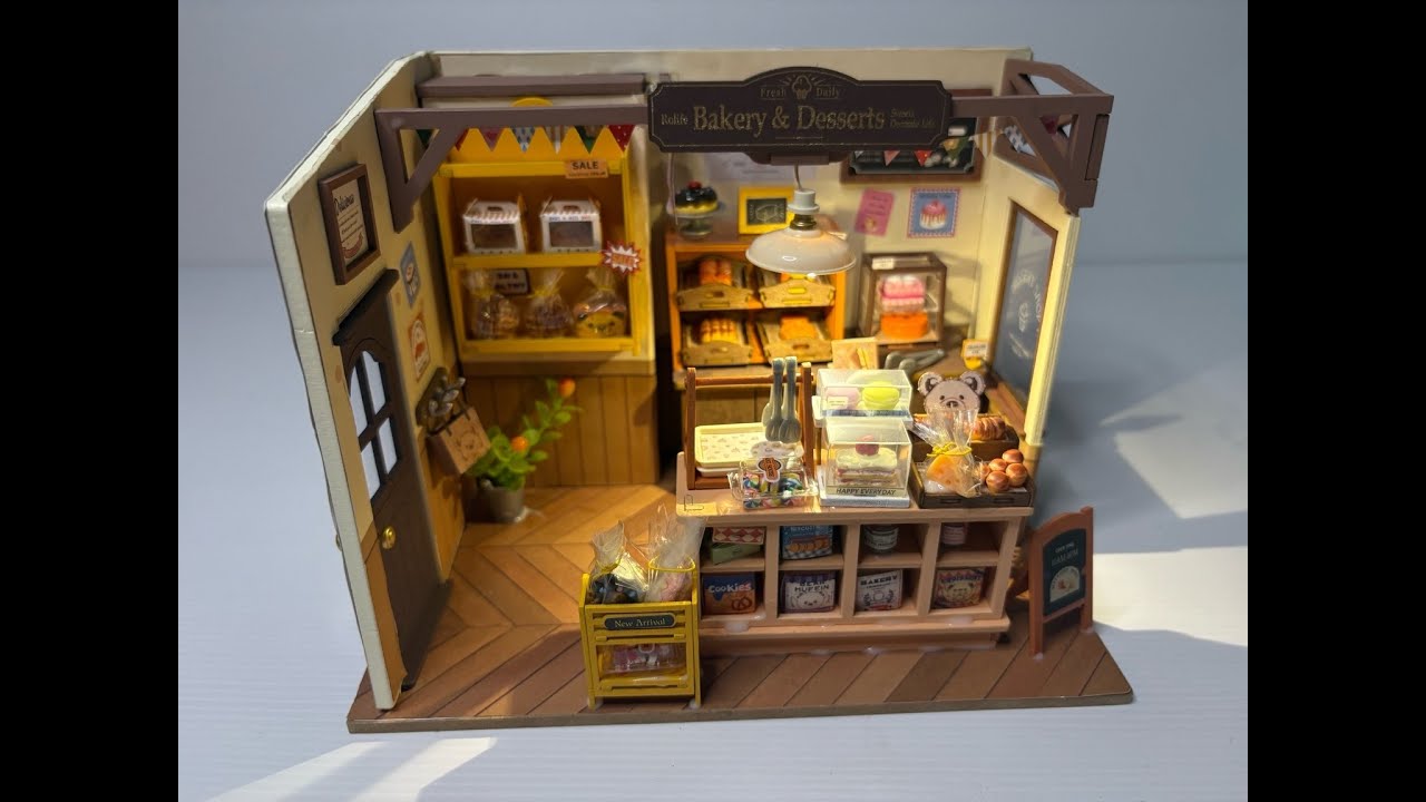 🧁 Unboxing the Becka's Baking House Rolife Miniature Kit!