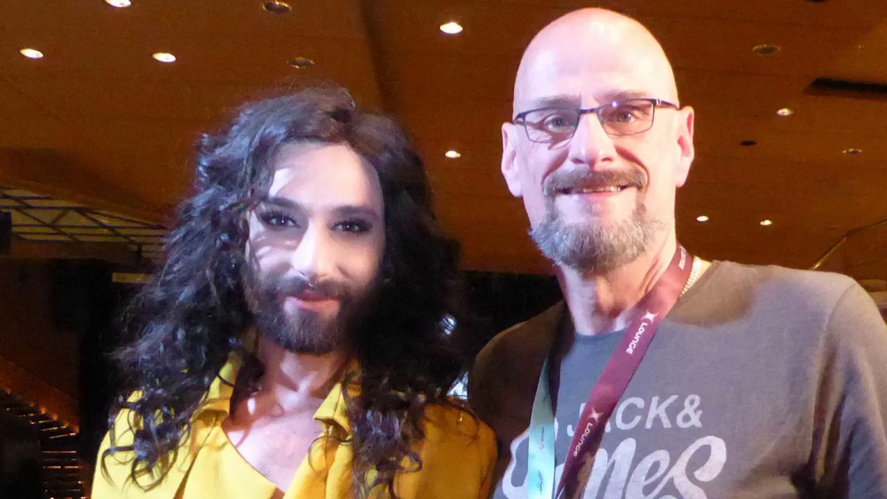 Interview mit Conchita Wurst wahrend der Rainbowcruise (Prideradio-Berlin) (en&fr&rus subtitles)