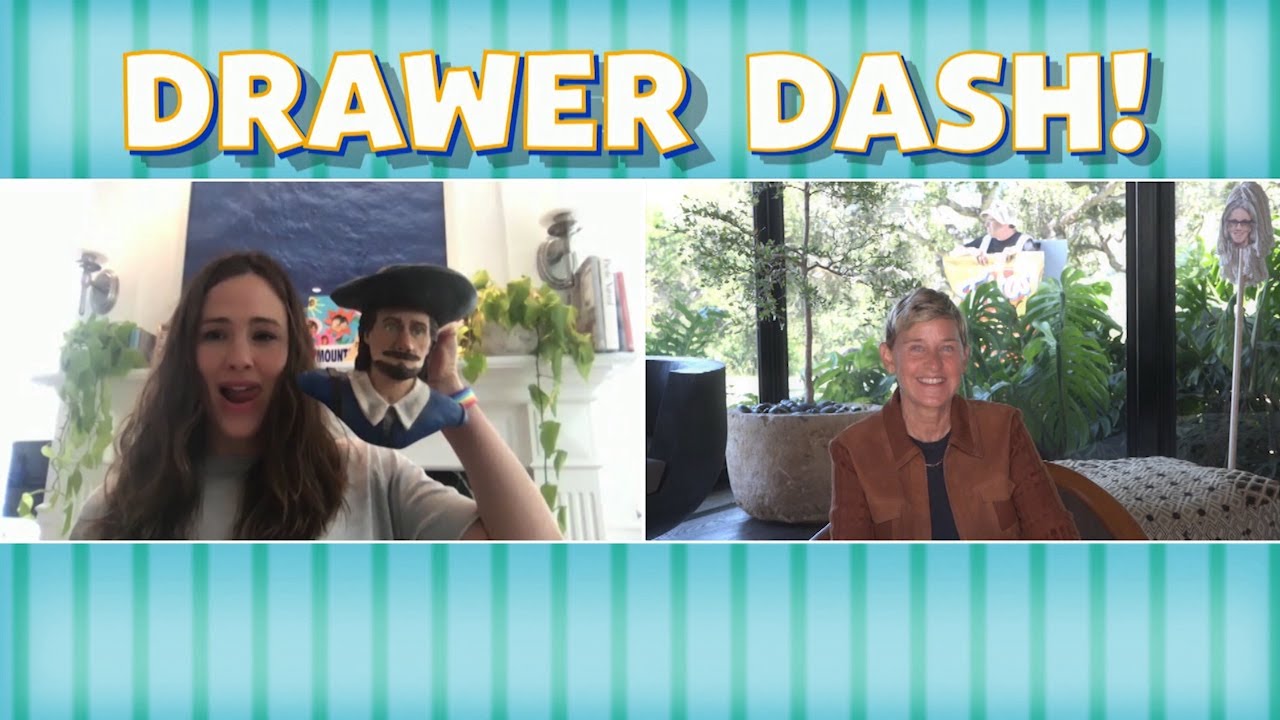 Jennifer Garner Finds an ‘Elektra’ Prop and 'Kevin Kline' in 'Drawer Dash'