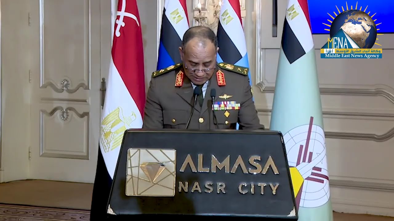 السيد الرئيس عبد الفتاح السيسي يشهد حفل تكريم الفريق أول عبد المجيد صقر وزير الدفاع السابق