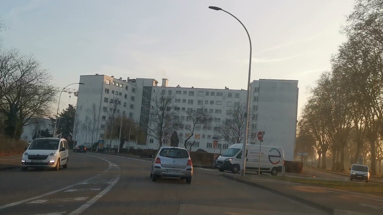 FR. Strasbourg Auto and Road, dec. 2021. Bas-Rhin, Alsace, France