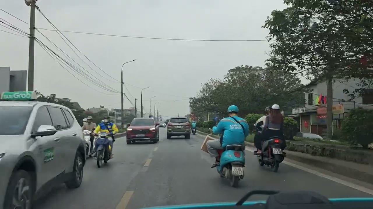 Đường lên cầu long biên giờ thế nào?