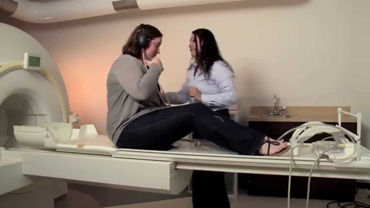 UH Moment: Bilingual Advantage? Mapping How Brains Process Words and Language