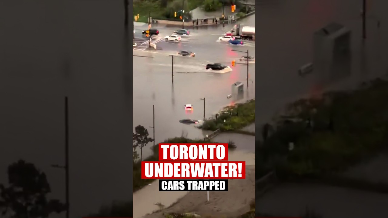 Canada Floods | Toronto Flood ALERT! Streets Turn Into Rivers, Cars Trapped | World News