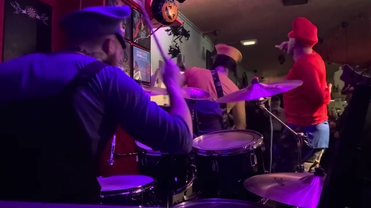 SMOKE TRAIL FIRST SHOW - CAFE BLUFF - HEERLEN, NETHERLANDS (DRUM CAM) Pt.1
