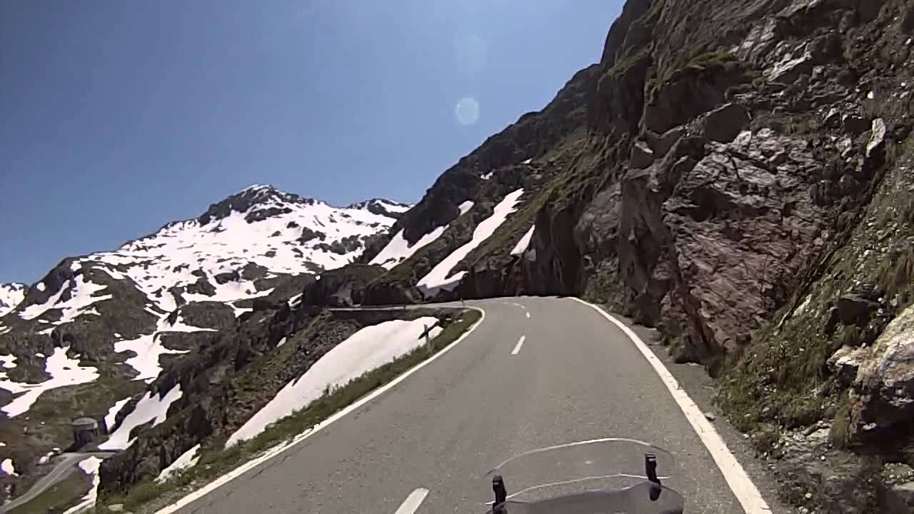 Gran San Bernardo no the Honda Varadero (Wielka Przełęcz Świętego Bernarda)