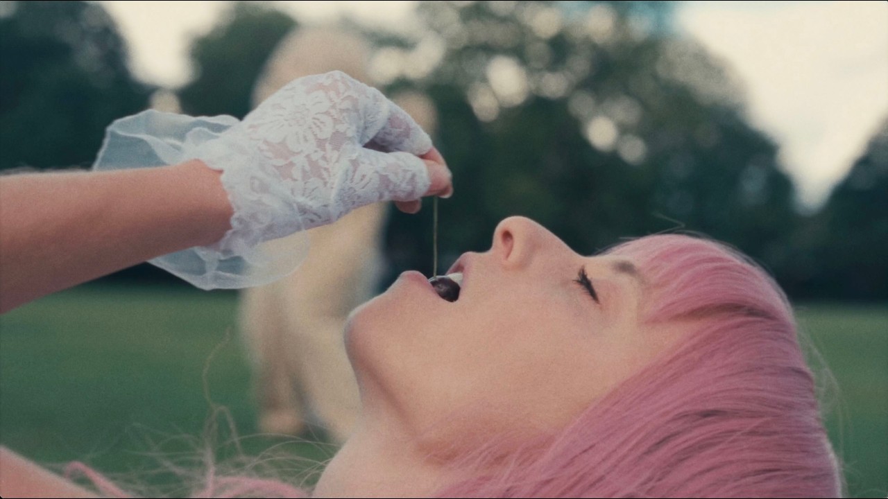 niina - girls just wanna have fun (Official Music Video)