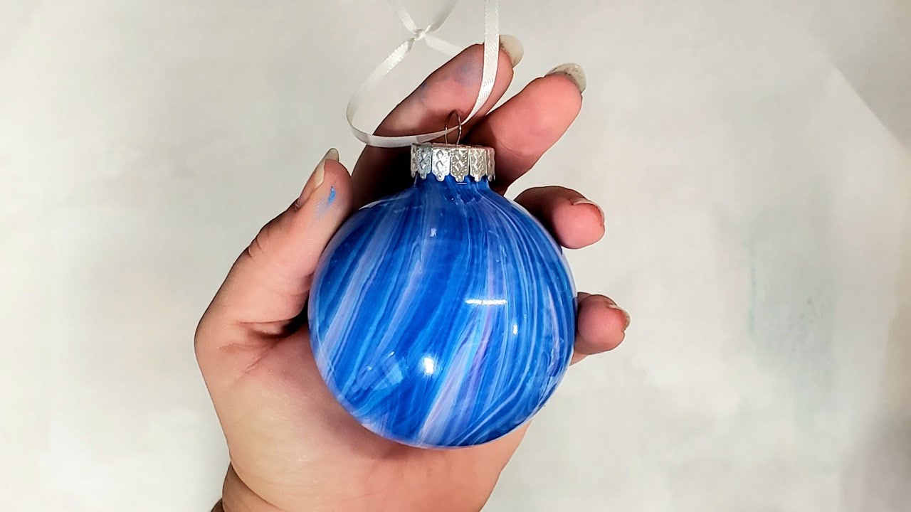 MUST SEE Acrylic Pour Christmas Ornaments with Ready-Mixed Pouring Paint!
