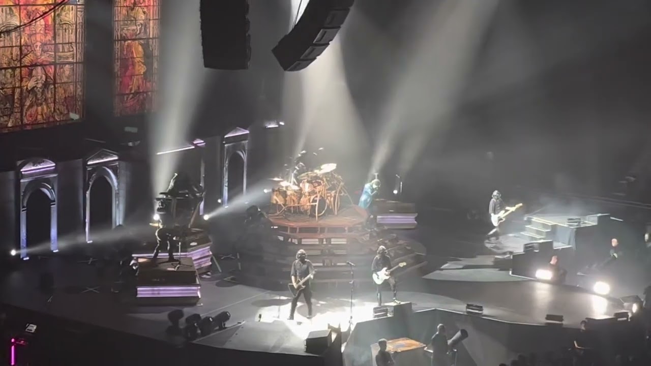 Ghost Square Hammer Quebec city 2022