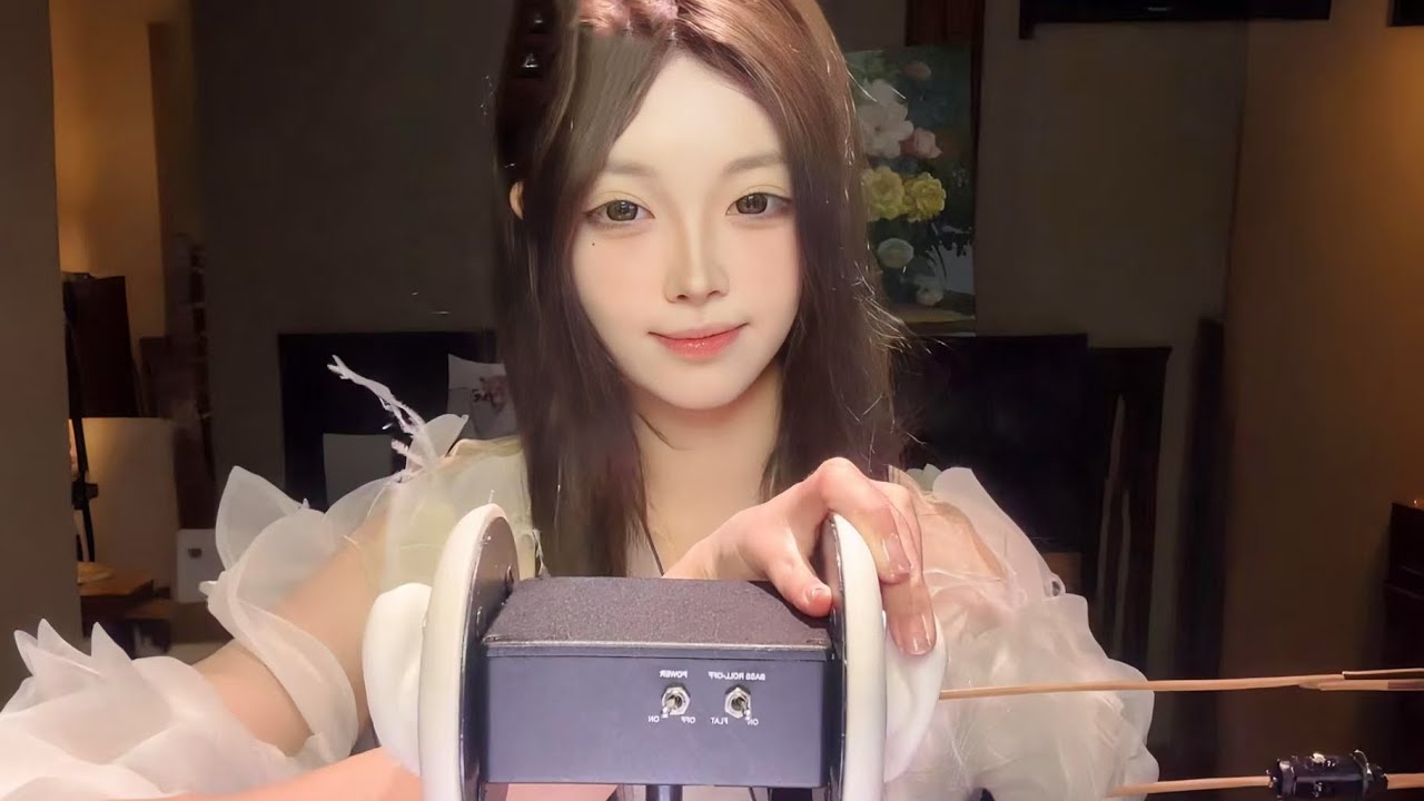 【4k ASMR】🥰 温柔耳语 + 口腔音｜黏腻摩擦音，失眠党直接沦陷